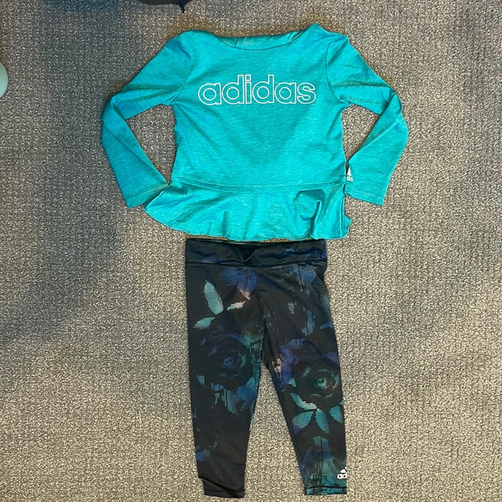 Toddler girls Adidas 2 piece outfit